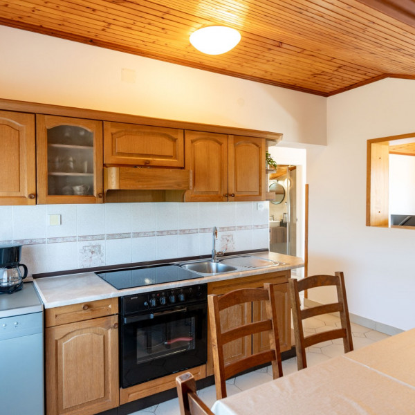 Kitchen, Zora Suites, Zora Suites Lopar